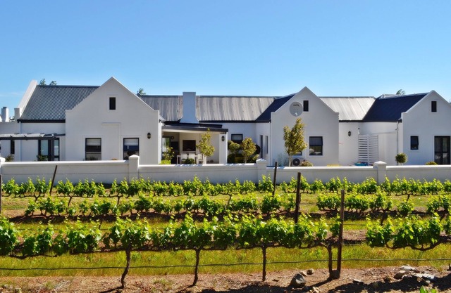 Luxury 4 bedroom home within a working cape winelands farm