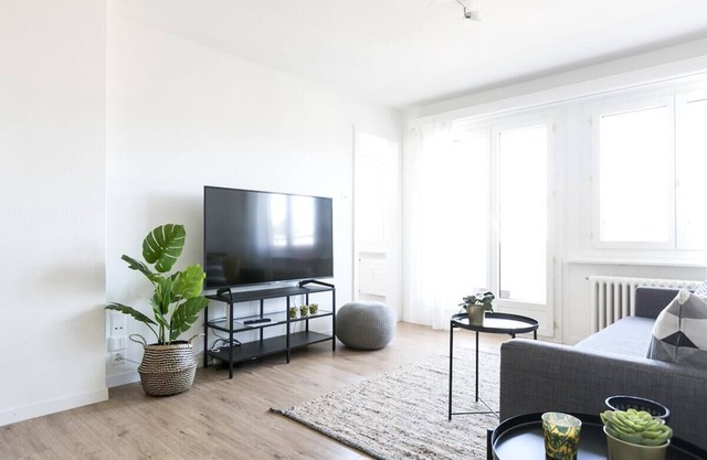 Luzern Apartment: Balcony, City Views & Netflix