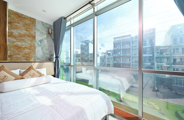 Ly Ly Hotel