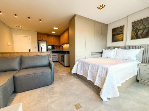 Lyon Studio | Your practical city retreat