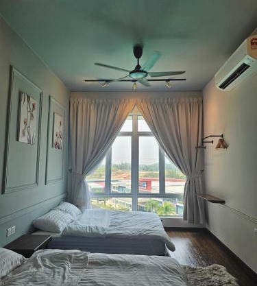 M Cosy Homestay