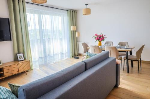 M&D apartamenty w Karkonoszach! 2 sypialnie, salon z aneksem, balkon z widokiem na góry