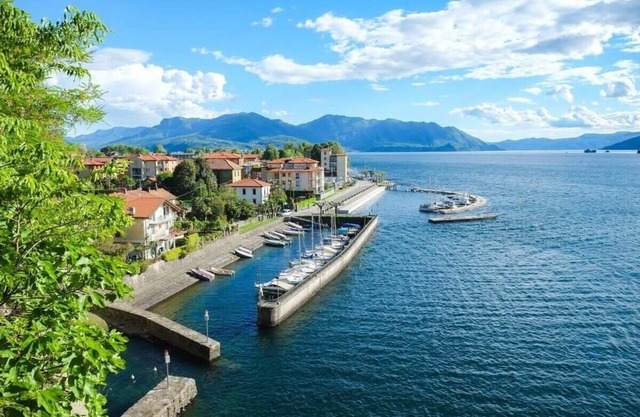 Maccagno apartment rental with lake views and pool