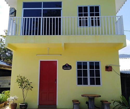 M's Place Chalet Bed&Breakfast
