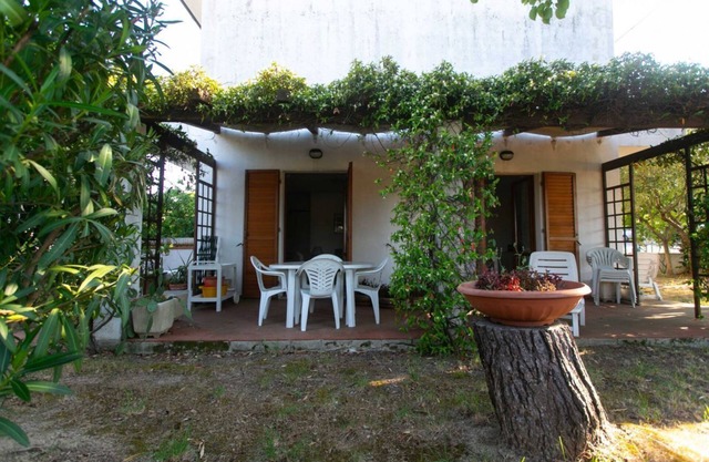 M148 - Marcelli, delightful villa with garden