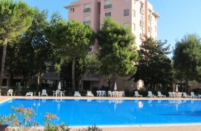 M257 - Marcelli, two-room apartment in a residence with swimming pool