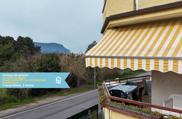 M383 - Marcelli, comfortable three-room apartment 200mt from the sea
