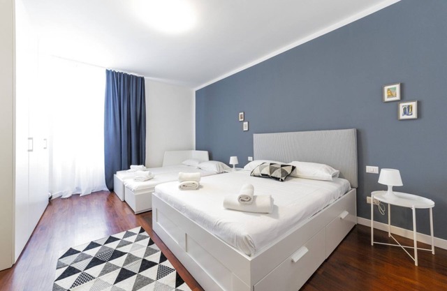 M5 MONUMENTAL URBAN APARTMENT X5!