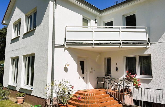 M9 Apartment with balcony on the edge of the forest in Ostseeland - 4-room apartment, wood-burning stove,