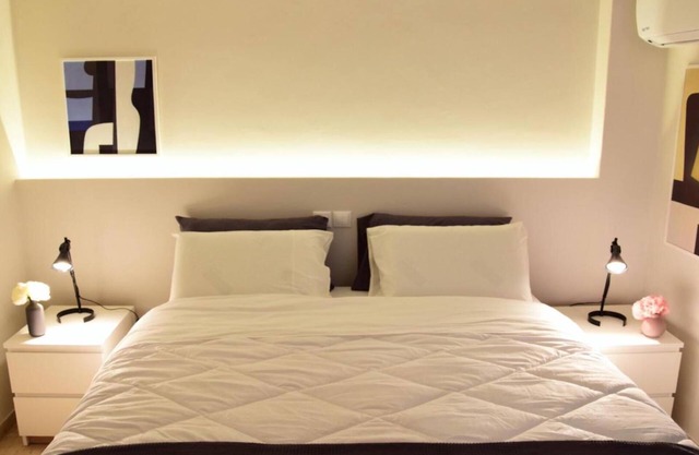 Mac & Ntina luxury apartment
