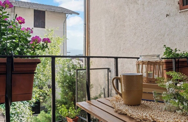 MaCri by TSS' - Relaxing Apartment with Secret Balcony - Ideal for Couples in Levico Terme