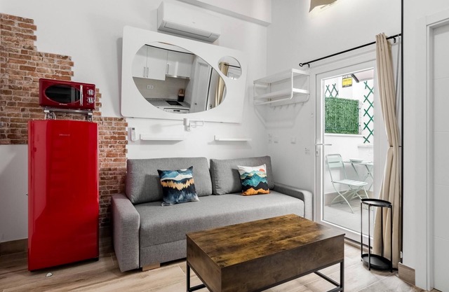 Madrid Villaverde V - Apartment with patio