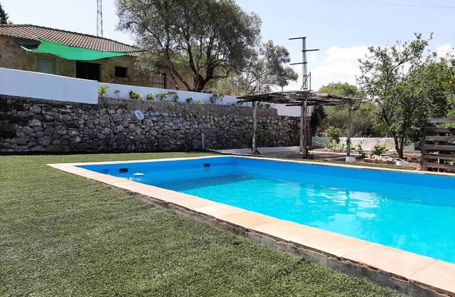 Maestro Herrador Rural Housing