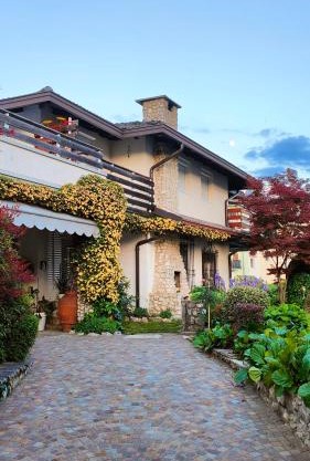 Magiau - Piano terra in Villa con Giardino