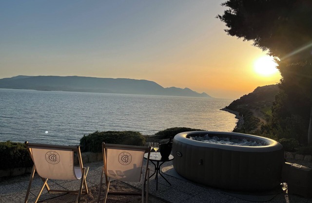 MAGICAL HOUSE " MARICA" WITH PRIVATE BEACH, PARADISE FAR AWAY FROM STRESS LIFE