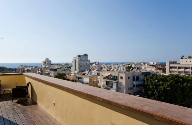 Magnificent 2 BR in the Old North
