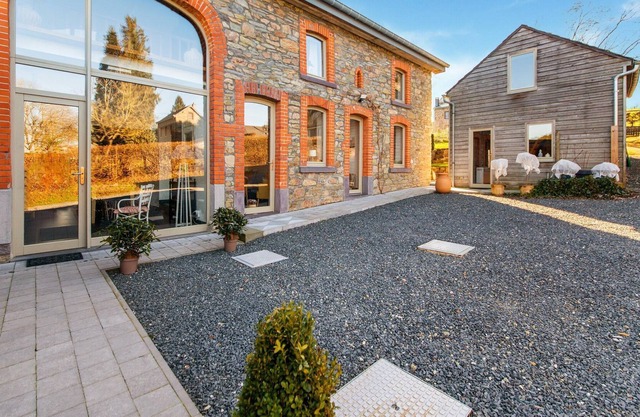 Magnificent holiday home in Vielsalm with bubble bath