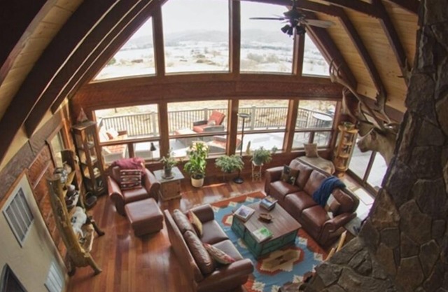 Magnificent Log Home,60 Private Acres-Stunning Mountain Views SUN DANCER