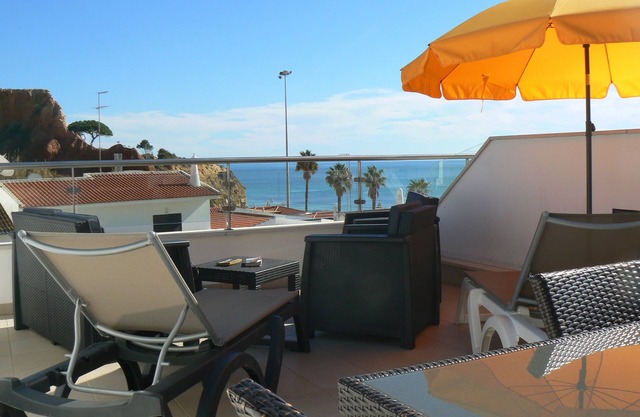 Magnificent seaside duplex with swimming pool ALBUFEIRA
