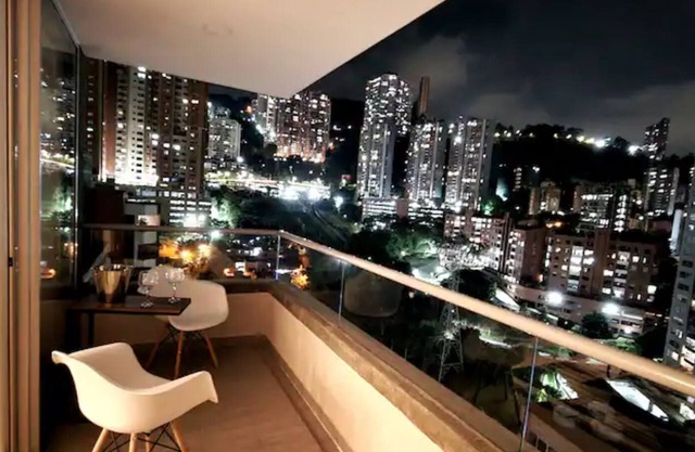 Magnificent stay: Location, Comfort and Luxury!