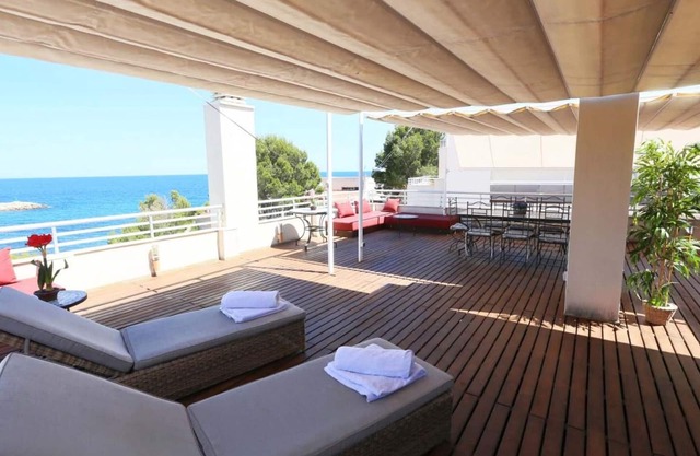 MAGNIFICO APARTAMENTO EN CALA LLOBETA