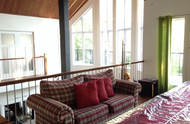 Magnifique chalet directement au bord du Lac Sept-Îles à saint-Raymondnn