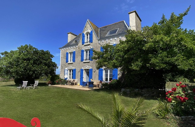 Magnifique Maison de Vacances Avec une vue Unique sur la Mer. Chiens Bienvenus