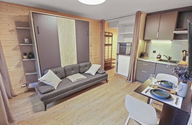Magnifique Studio Avec Terrasse au Centre