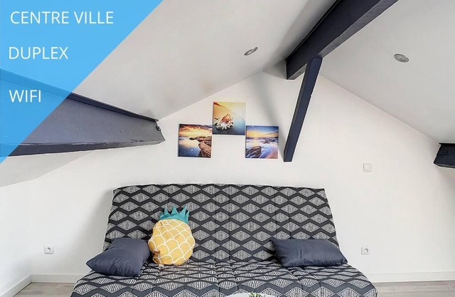 MAGNIFIQUE T1 DUPLEX CENTRE VILLE TOUT CONFORT