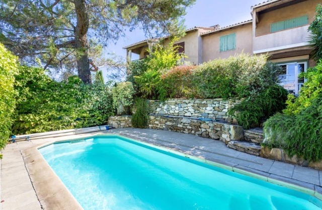 Magnifique T3 Terrasse Piscine Privée Proche Plage