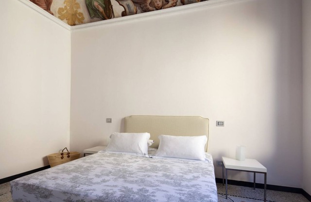 Magnolia Apartment · Historic Seaview Apart. with free Priv. Parking