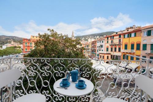 Magnolia Apartment, Historic and Elegant, Seaview, 2 Aircondo BDR, 2BTH, pedestrian area, Free Garage 200 mt far!