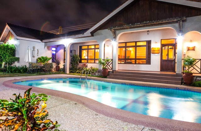 Mahogany Lodge, Cantonments