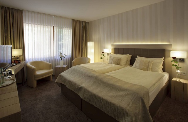 Main building S double room