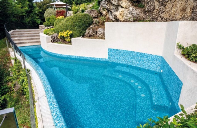 MAIN DECK VILLA, close Venice Prosecco area and Dolomites Cortina, with Jacuzzi