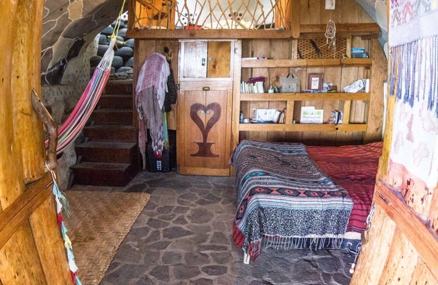 MAIN Earthship cabins with EPIC lake view and spring water!