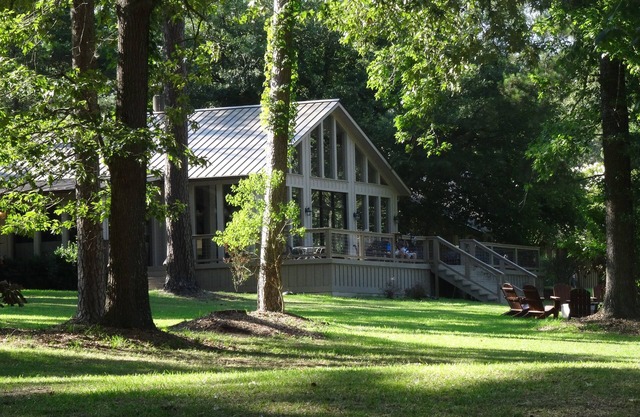 Main Lodge - Expansive Private Lake Views