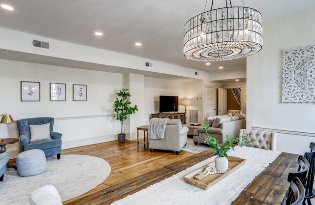 Main Street Retreat -- Close to the Nook & Hershey!