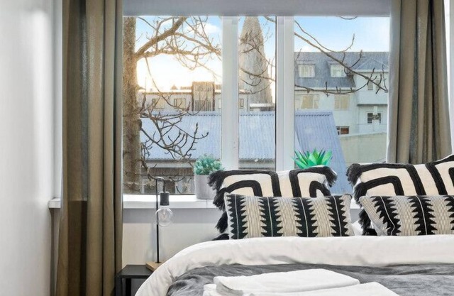 MainStreet Apartment in the Heart of Reykjavík