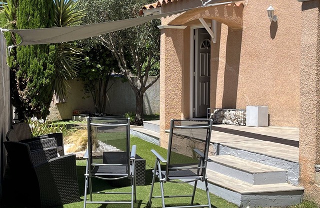 Maison à Narbonne Dans un Quartier Calme, à 12 Minutes de la Plage