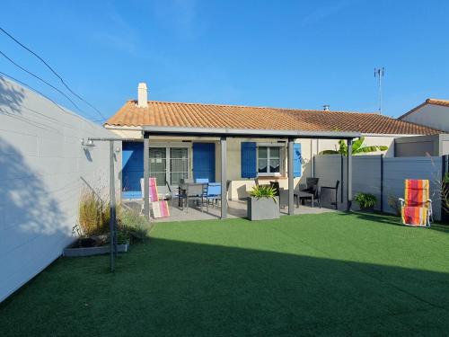 "Maison 5 personnes près du Port et du centre, proche plage, jardin et terrasse, L'Aiguillon-sur-Mer" - FR-1-476-84