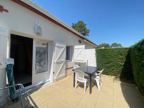 Maison avec piscine proche plage, La Tranche-sur-Mer - FR-1-22-345