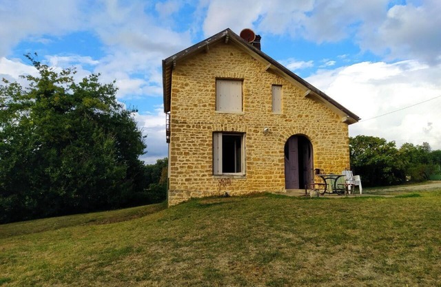 Maison Avec Piscine Privée Près de la Dordogne et de Sarlat