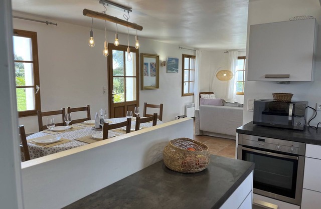 Maison Belle île en Mer, Côté Sauvage Proche