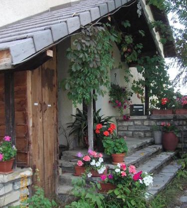 Maison charmante à Saint-Léger-les-Mélèzes avec jardin clôturé