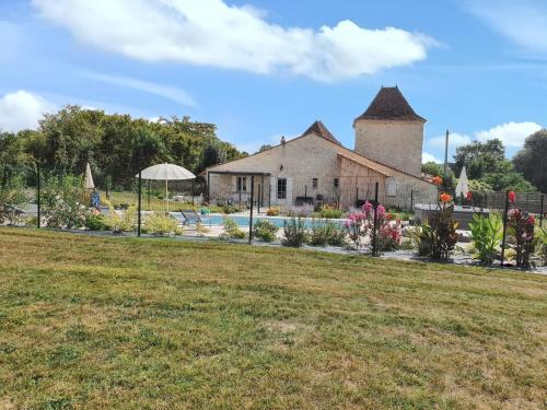 Maison charmante à Monestier avec piscine et jacuzzi