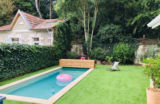 Maison de Charme Avec Jardin Piscine Coeur de Bordeaux