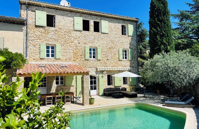 Maison de Village Avec Piscine