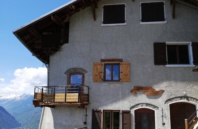 MAISON DE L'EPINE GITE TSANTELEINA