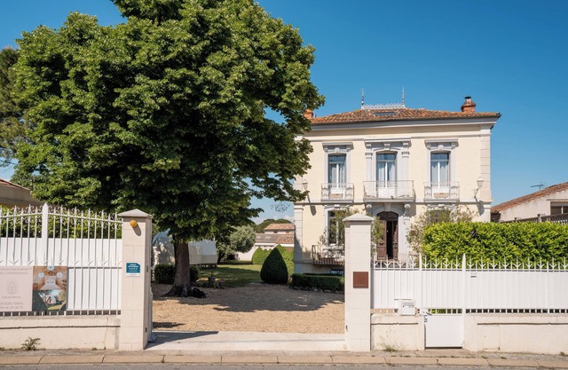 Maison de Maître 4* Piscine, Vignobles & Plages 6 pers. - Coeur Cristal